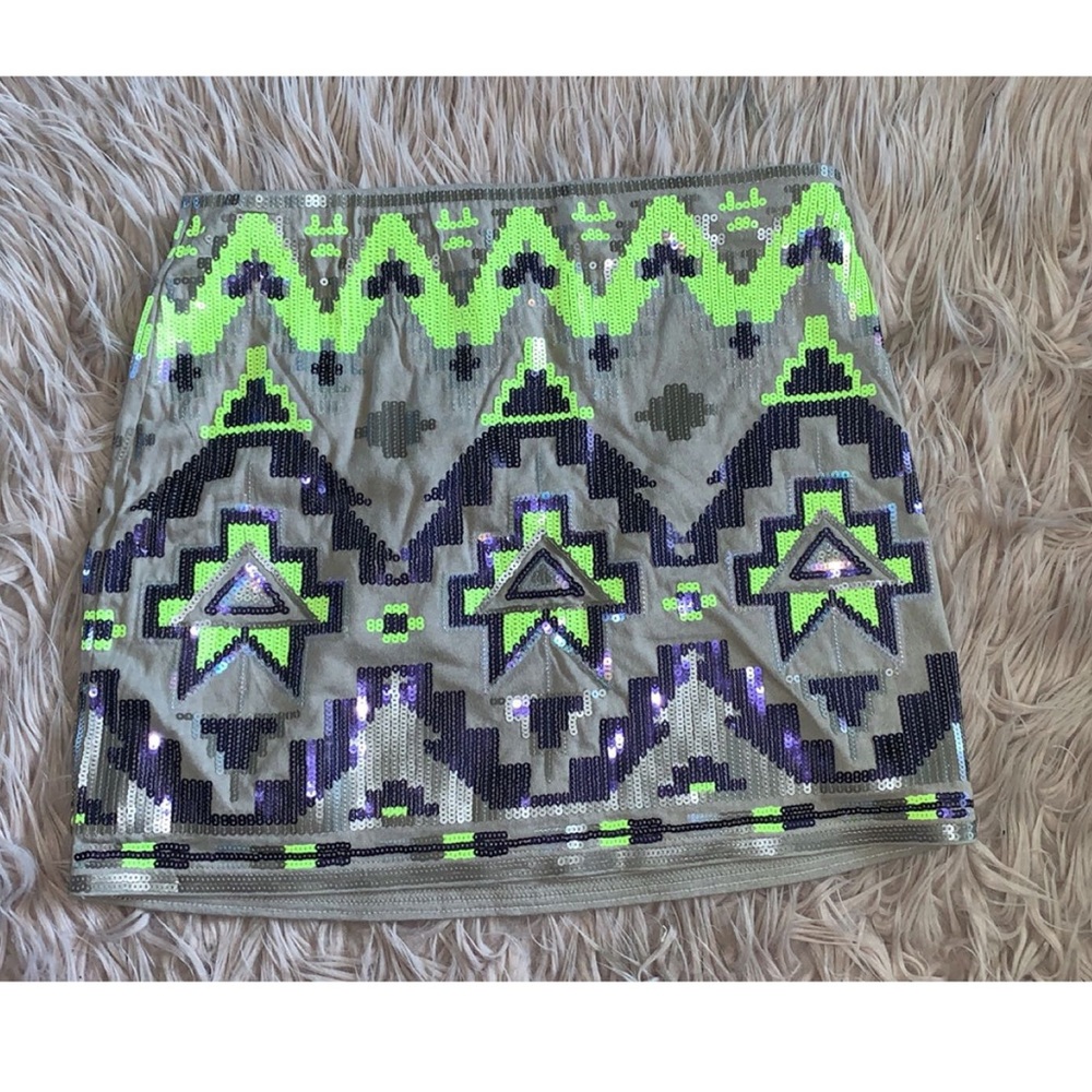 Express Aztec pattern skirt